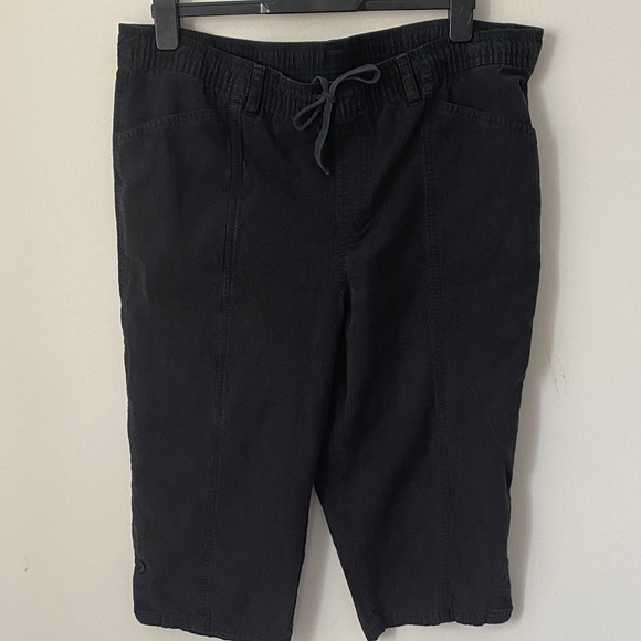 Erika Pants - Erika Black Capris for Women